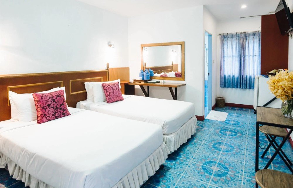 Twin Room with Private Bathroom - Pictures